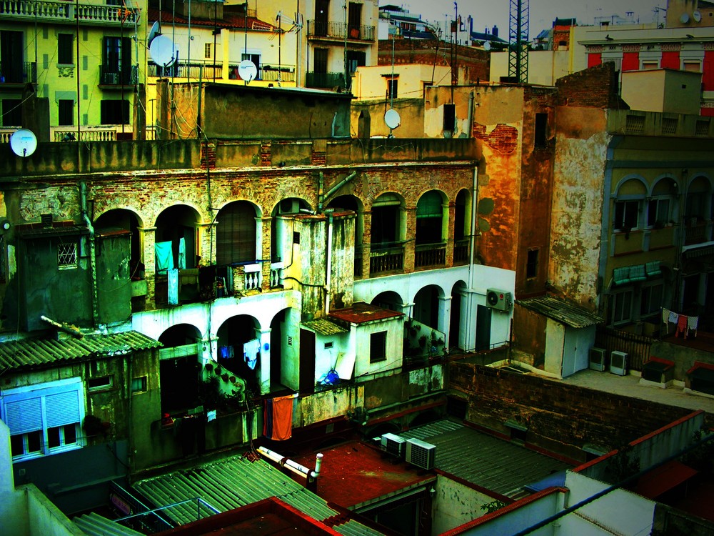 Vista del cortile da casa di Valentina - View of the court from Valentina's house