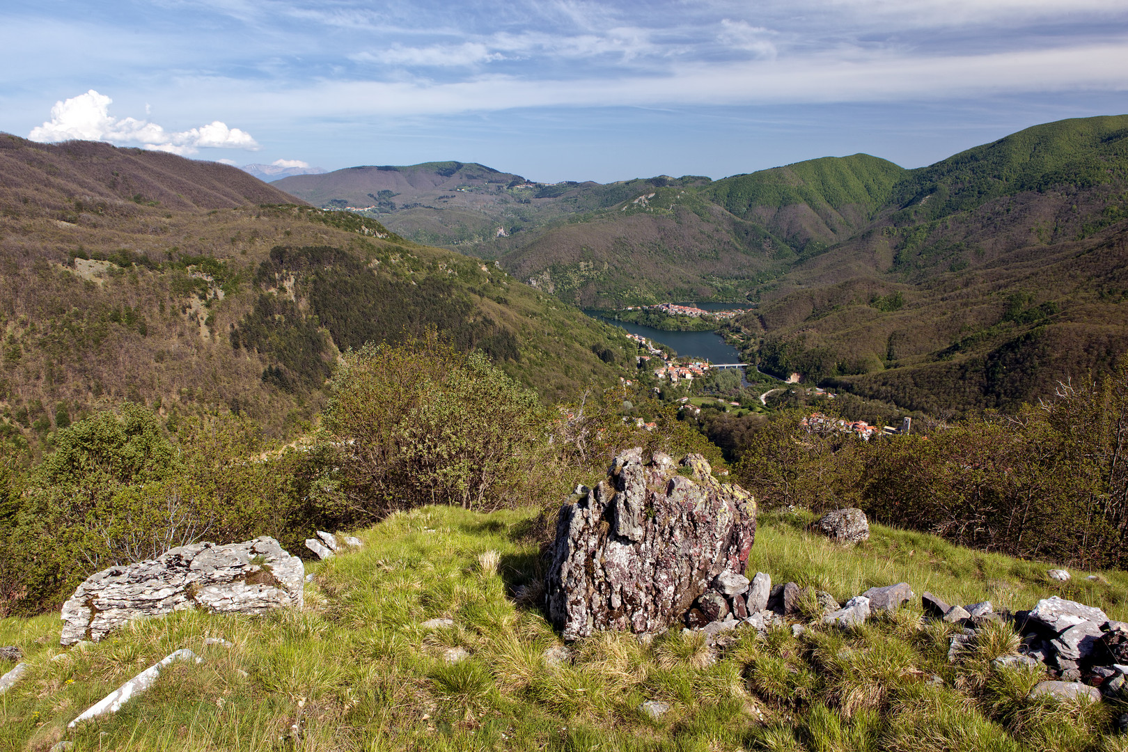 Vista delle valli della Garfagnana da Campocatino