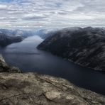 Vista desde la meseta del Preikestolen