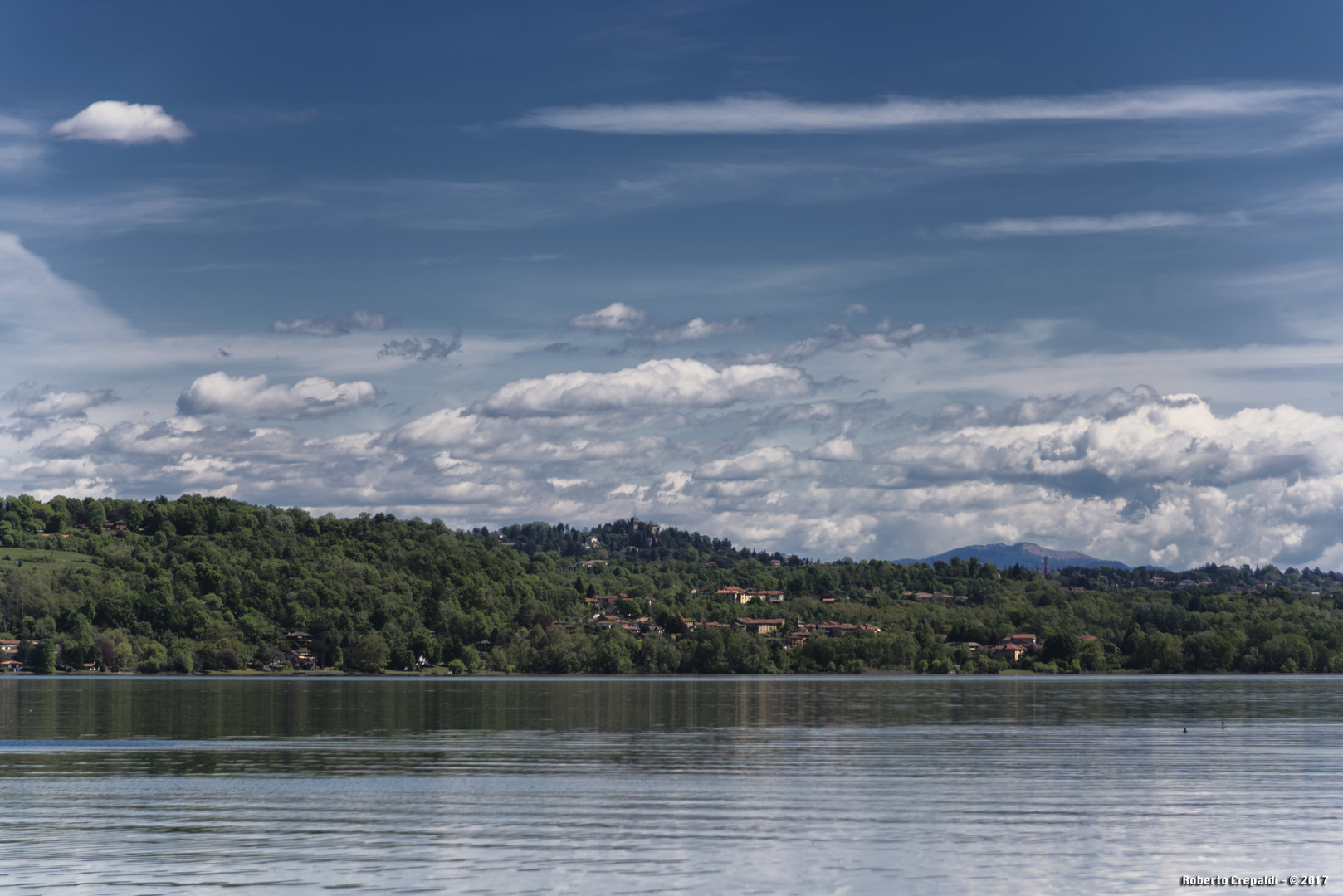 Vista sul lago di Varese