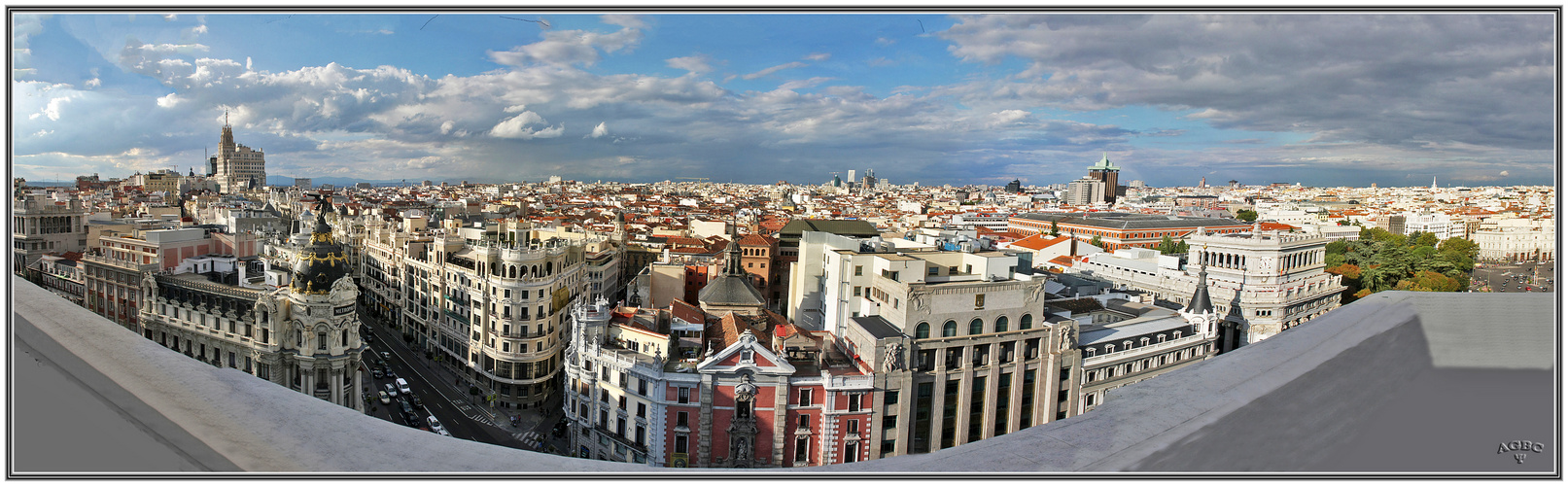 Vistas de Madrid desde el Circulo de Bellas Artes. Panoramica (18 Img). GKM5-I