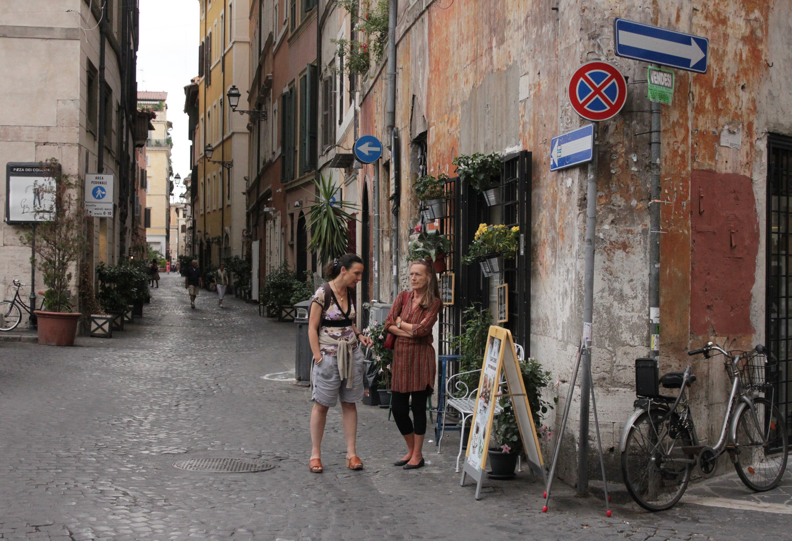 Vita quotidiana della via Dei Coronari