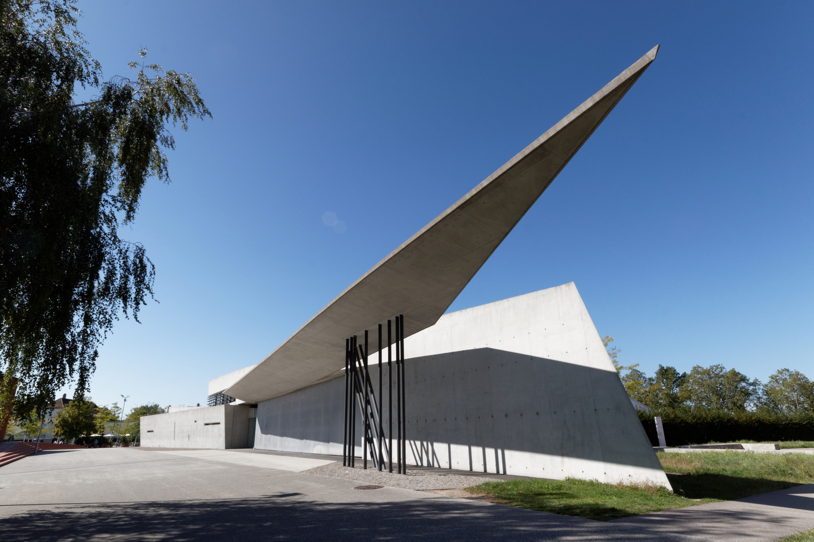 Vitra Campus: Feuerwache von Zaha Hadid 1