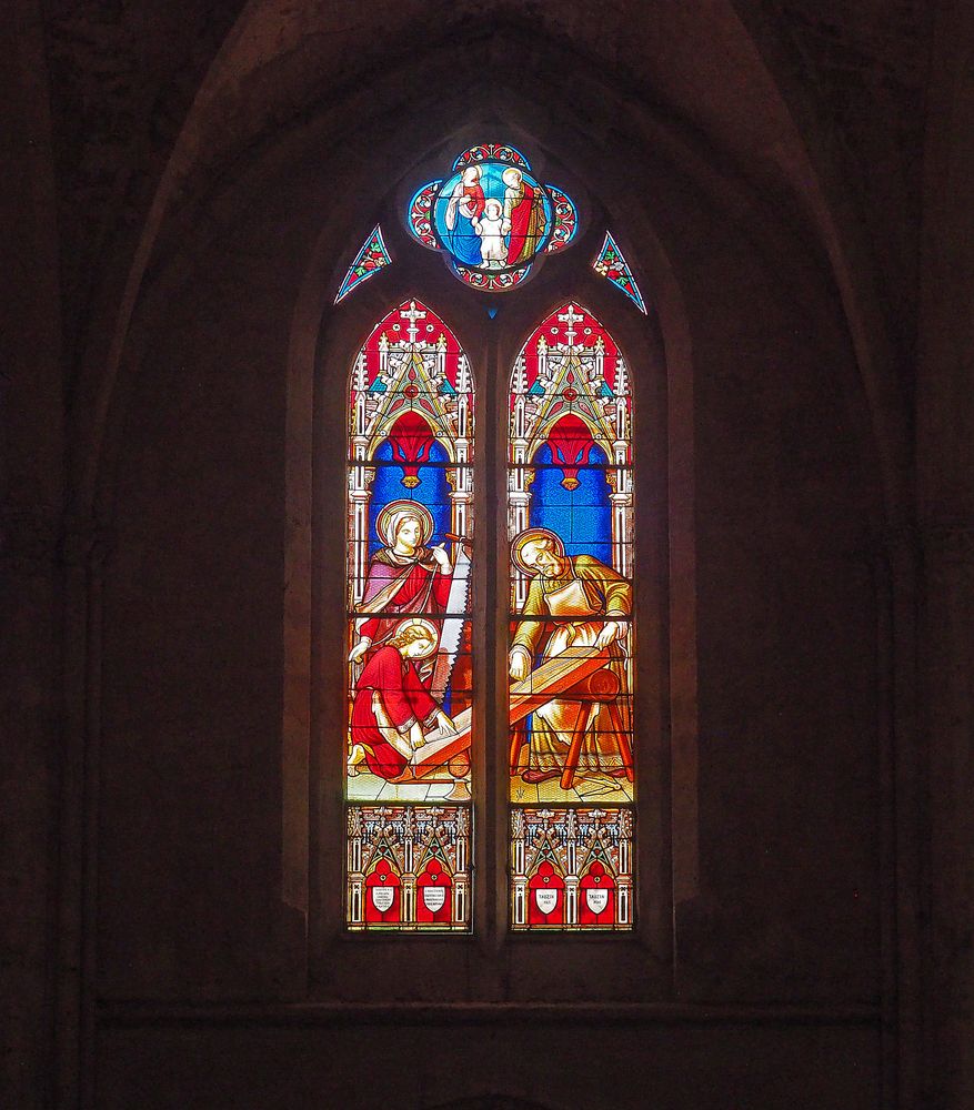 Vitrail dans la Cathédrale de Bazas