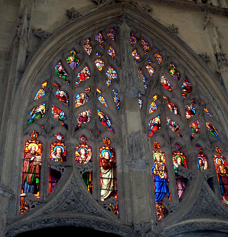 VITRAIL DU PORTAIL DE L' EGLISE DE VENDOME