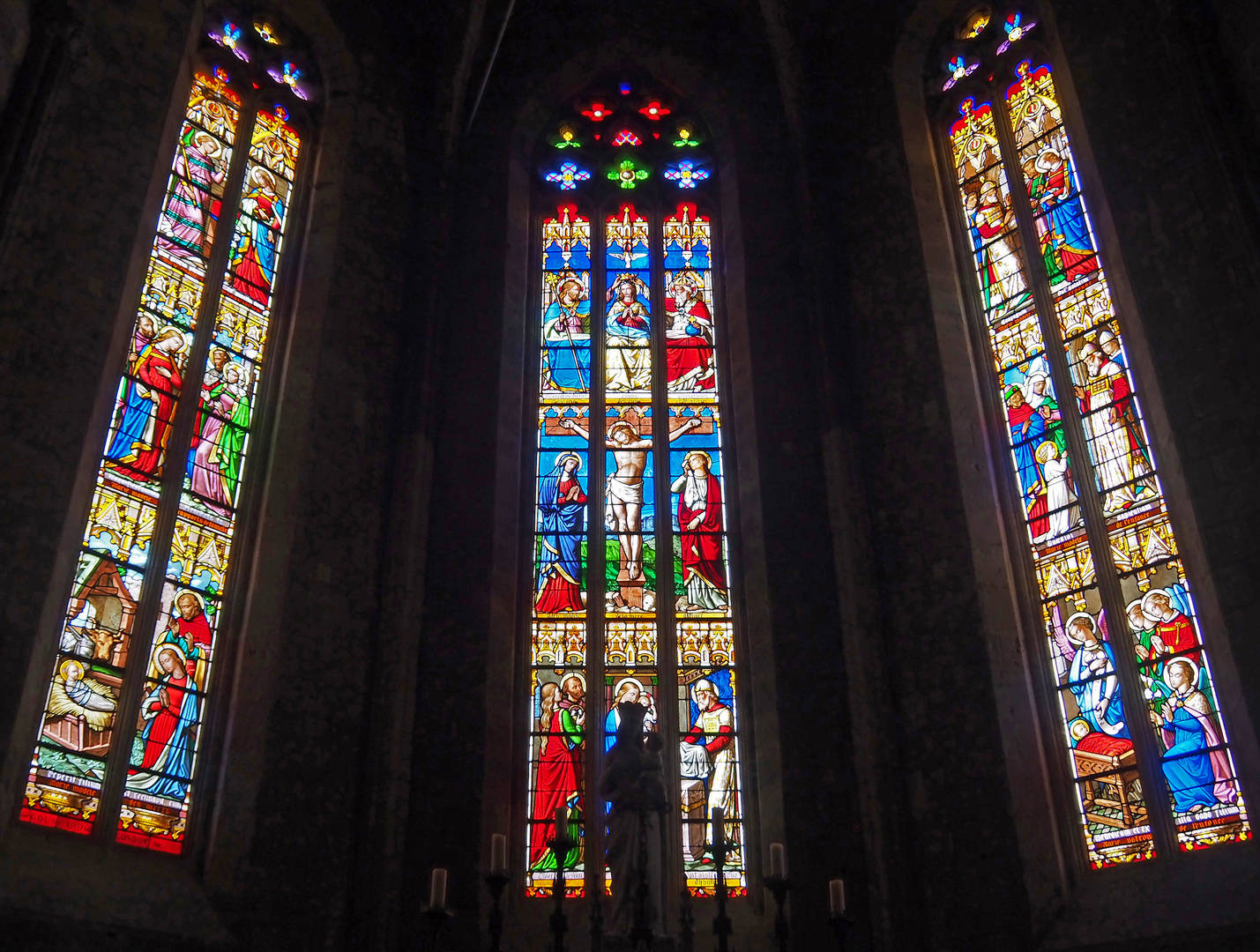 Vitraux de la Chapelle de la Vierge