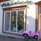 VITRINE und JEEP