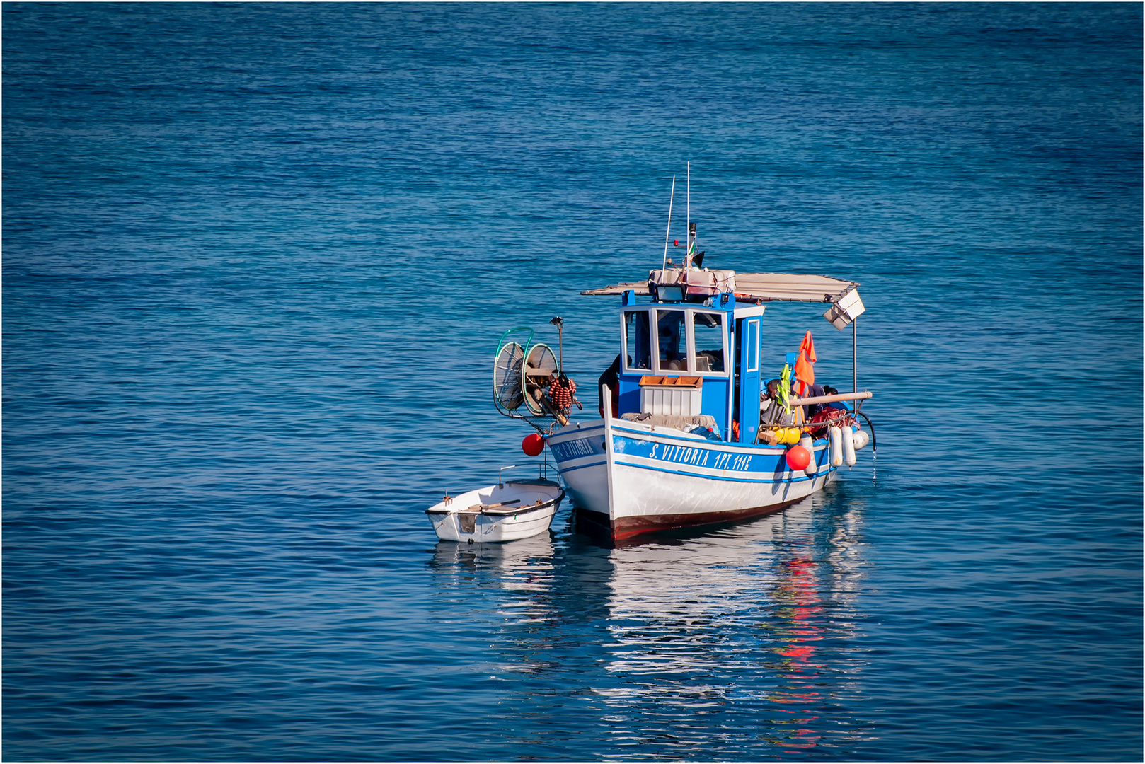 Vittoria das Fischerboot +++ Sardinien