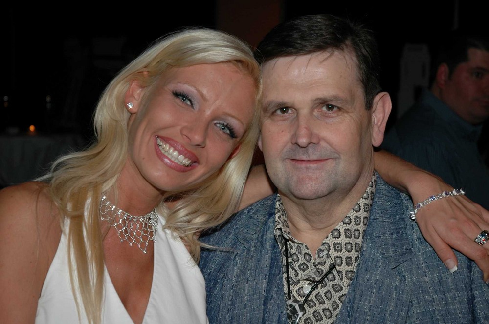 Unlocking the Enchanting World of Vivian Schmitt Bild: A Guide to Value, Urgency, and Artistic Empowerment