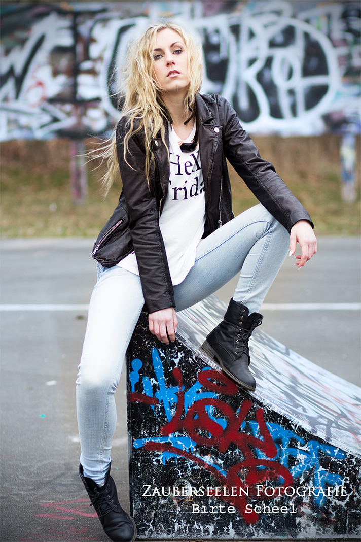 Vivien Skatergirl