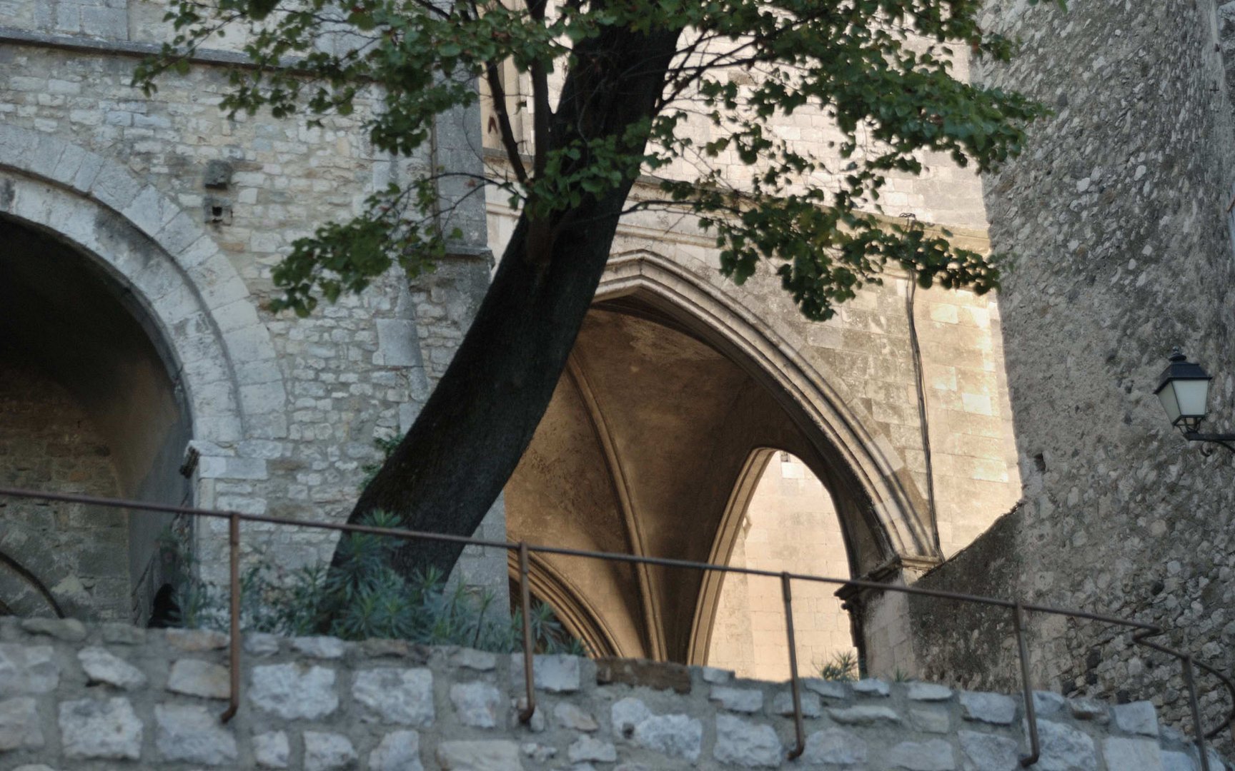 Viviers en Ardèche, résidence des évêques