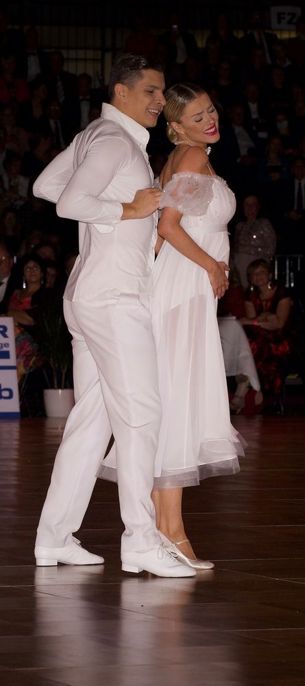 Vizeweltmeister Patricija Belousova und Alexandru Ionel  