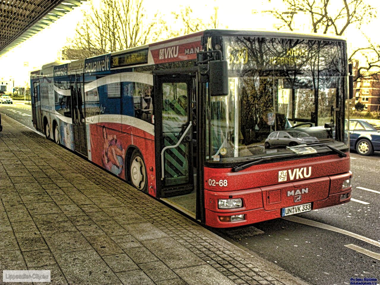 VKU Linienbus am Bergkamener Busbahnhof HDR