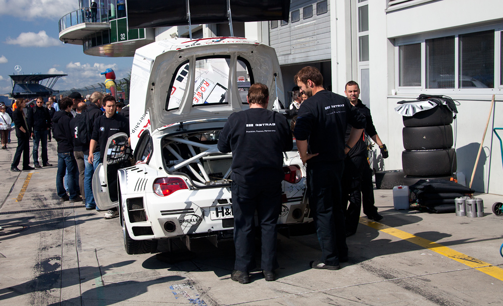 VLN, 11.06.11, Boxengasse, GETRAG