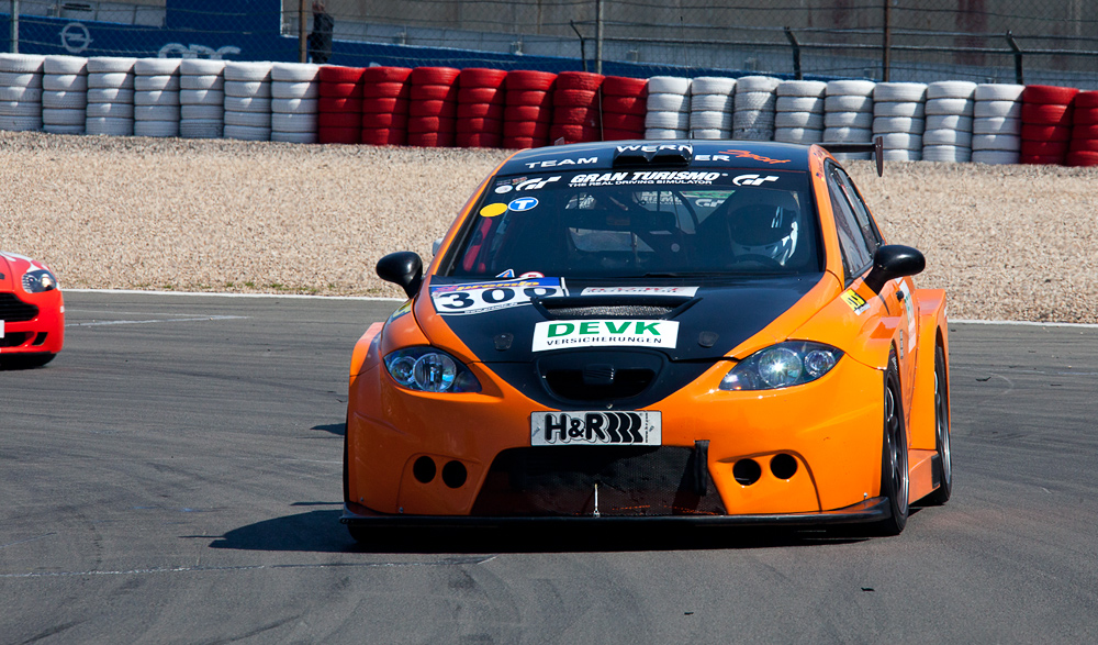 VLN 11.06.11, Seat zur Startaufstellung