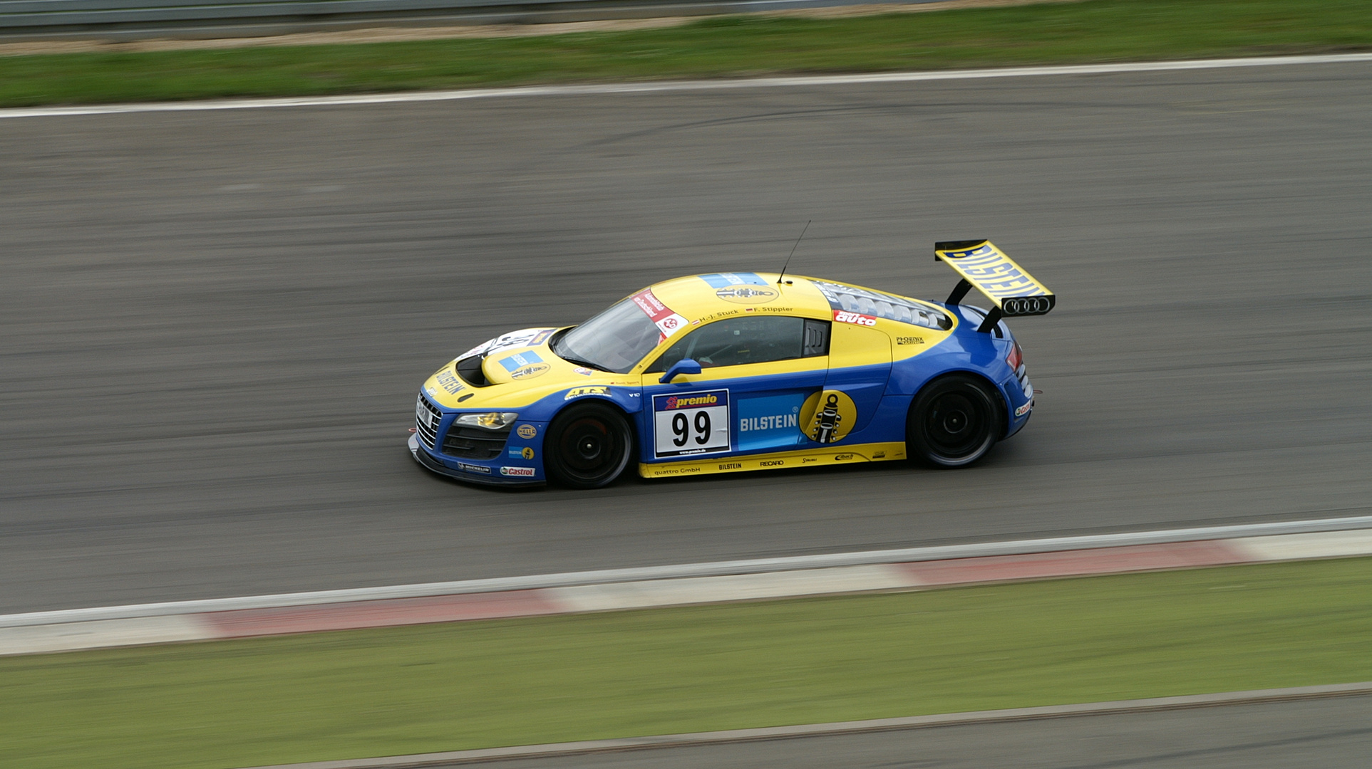 VLN 12.06.10 - Anbremsen