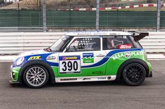 VLN, 2012, Ein Mini in der Startaufstellung