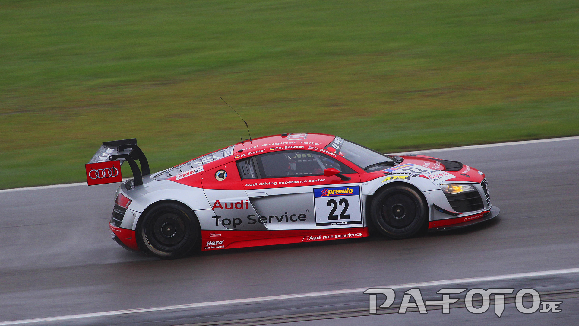 VLN 2013 - GT3 - Audi R8 LMS Ultra NGK-Schikane