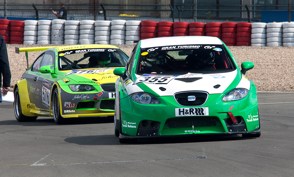 VLN, 21.07.12, Zur Startaufstellung 355 u.576