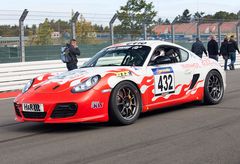 VLN, 29.09.12 Startaufstellung Mathol-Racing