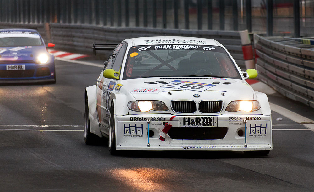 VLN, 31.03.12, Boxeneinfahrt b. Zeittraining...