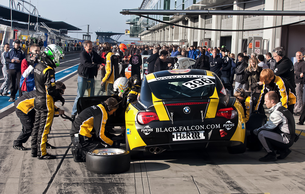 VLN, Archiv 2011, Black Falcon Boxenstop