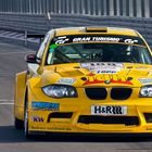 VLN, Archiv 2011, ..BMW bei der Boxeneinfahrt..