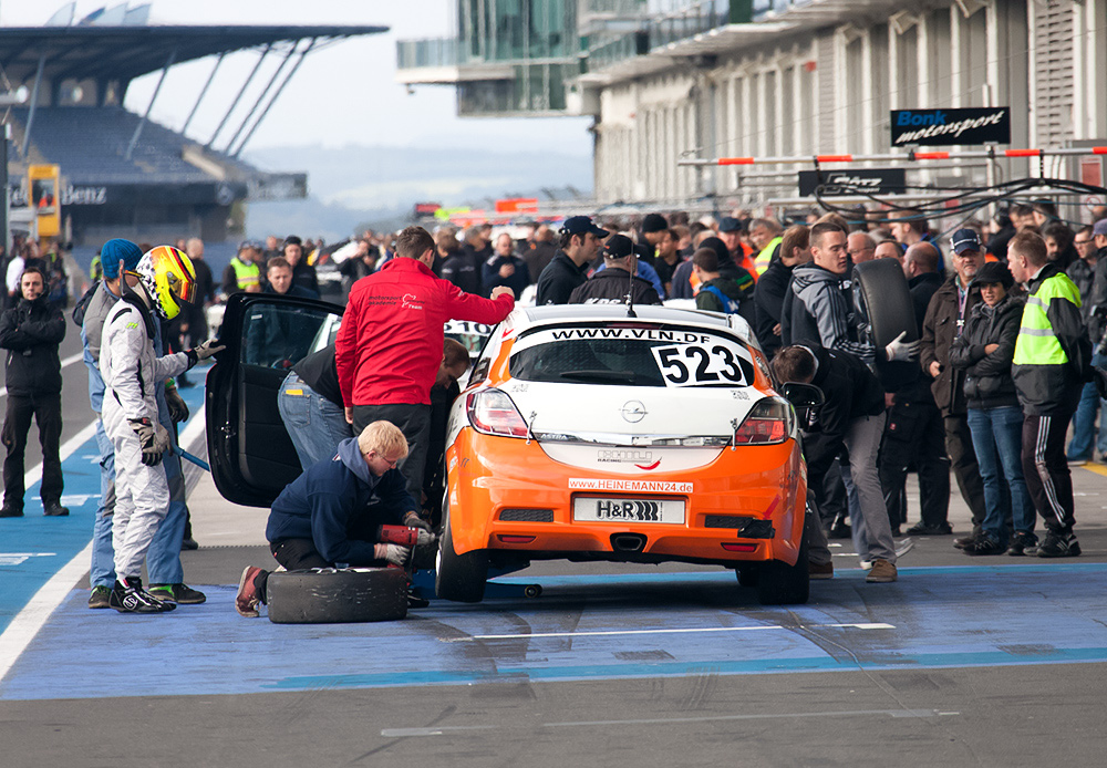 VLN,29.09.12, Reifenwechsel