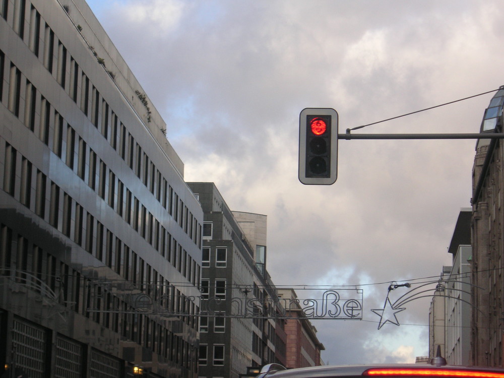 Völker seht (hört) die Signale!