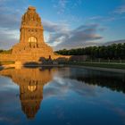 Völkerschlachtdenkmal bei Sonnenuntergang 