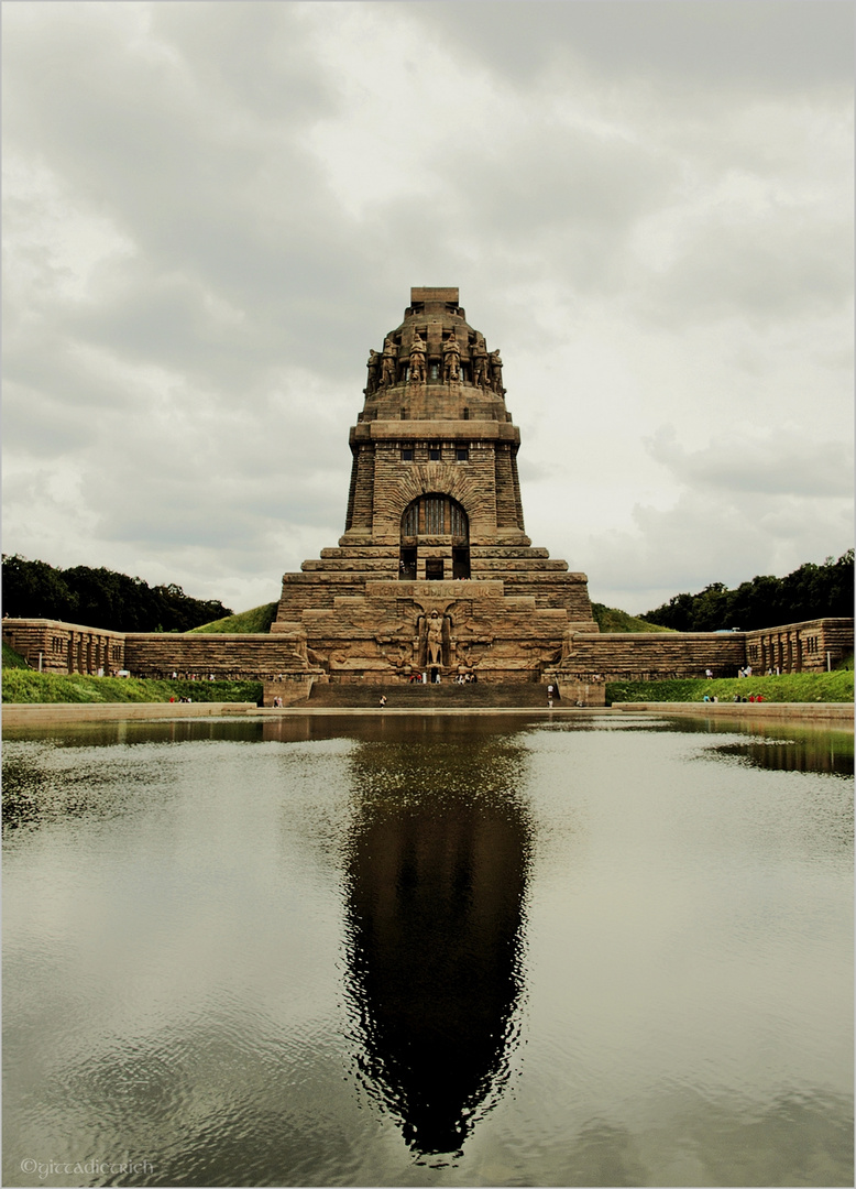 VÖLKERSCHLACHTDENKMAL 