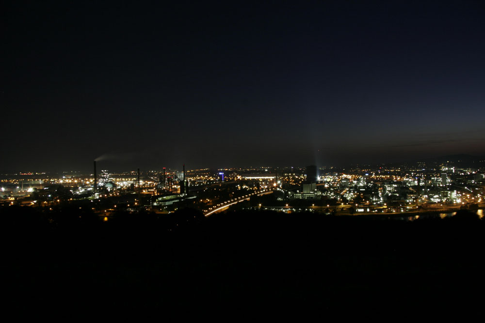 Voest bei Nacht