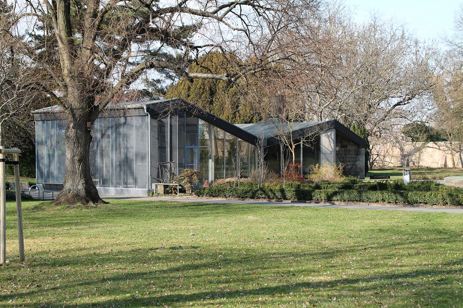 Vogelhaus im Stadtpark Rüsselsheim