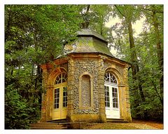 "Vogelhaus" nennt sich dieser Pavillon