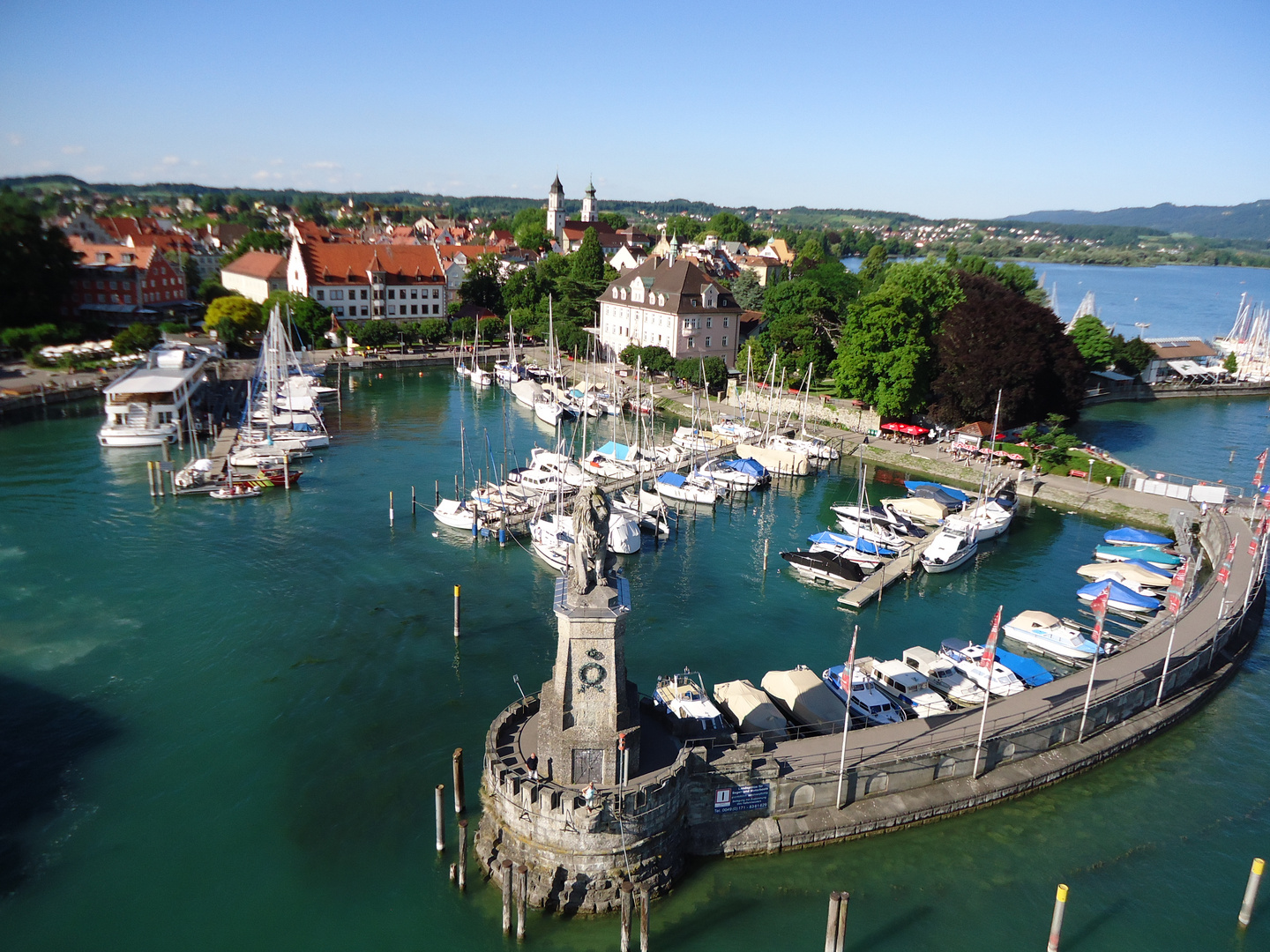 Vogelperspektive von Lindaus Hafen