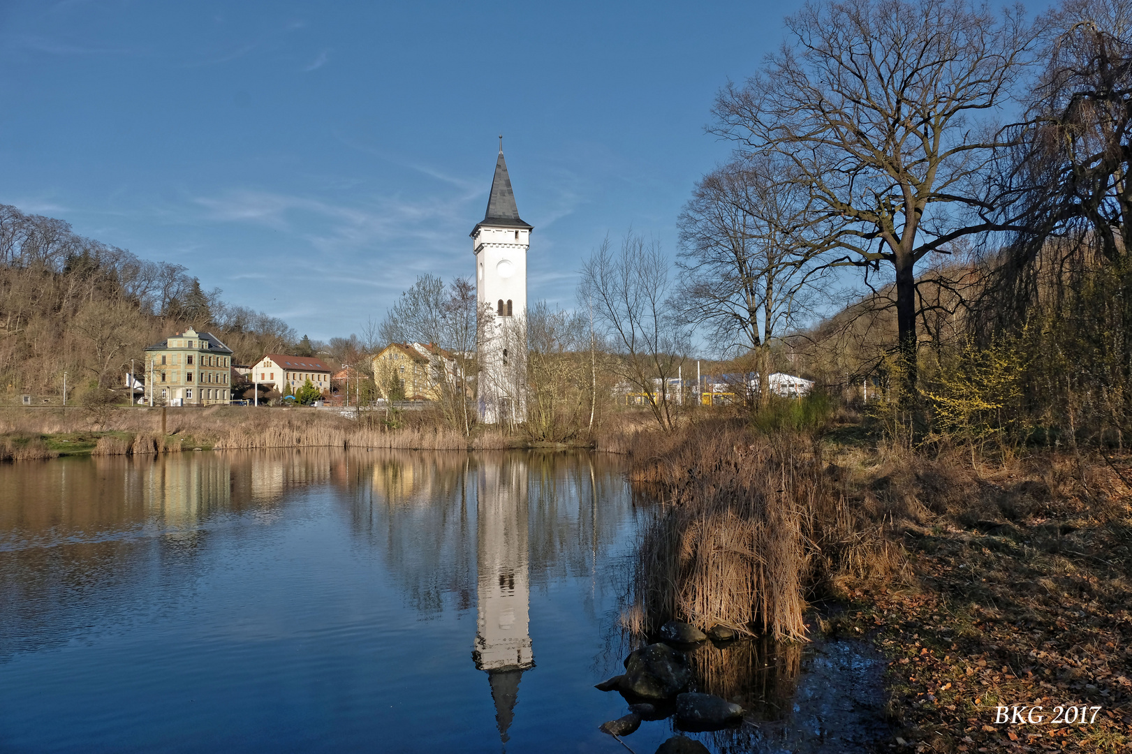 Vogelturm Gessenbachtal im frühling 