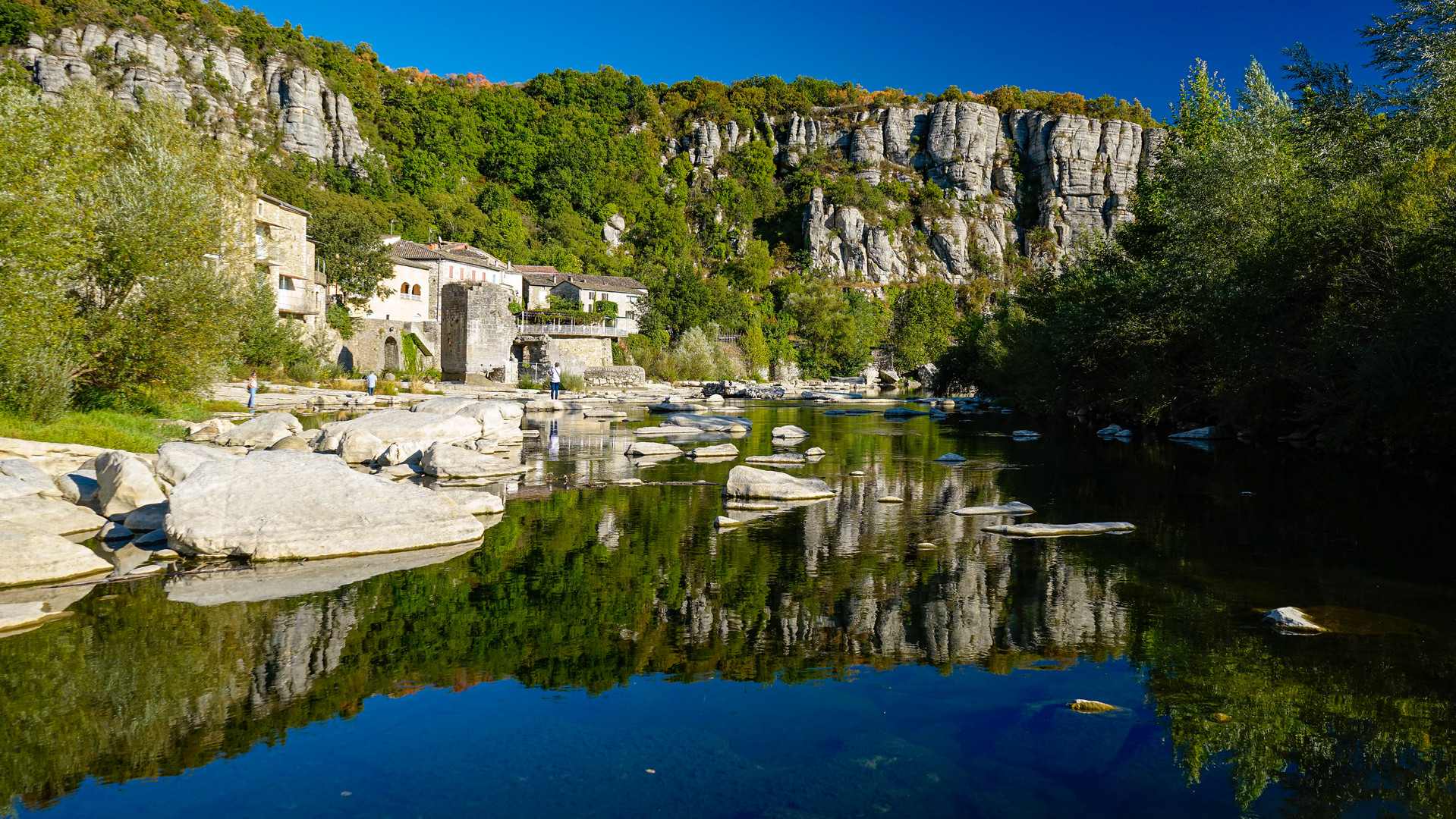 Vogüé im bezaubernden Tal der Ardèche