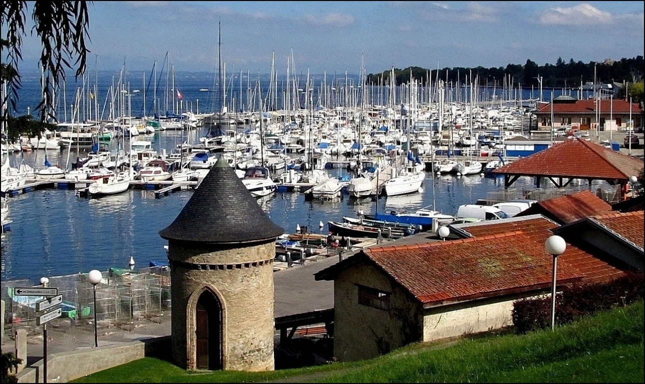 Voici une petite carte postale de Thonon les bains !