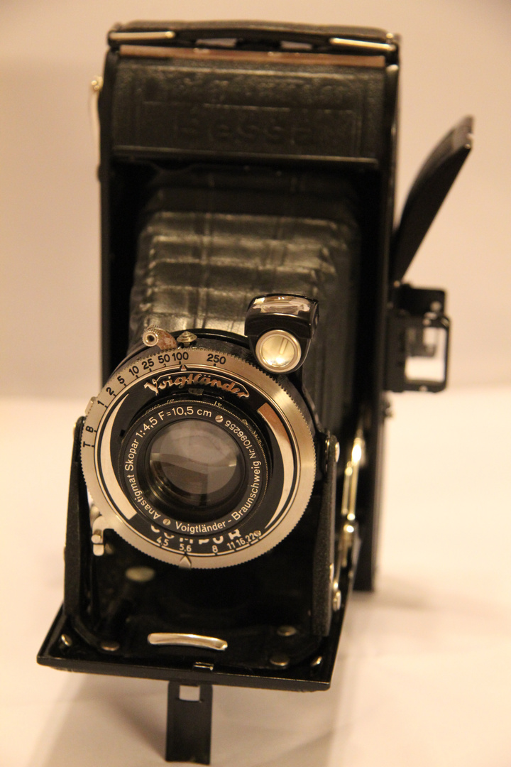 Voigtländer Bessa Version 5