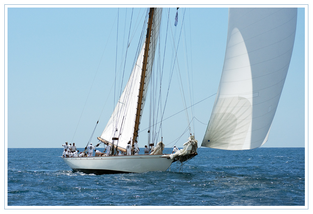 Voiles d'Antibes: Moonbeam IV mit Spi