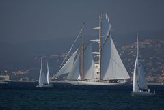 Voilier en régate aux Régates Royales de Cannes