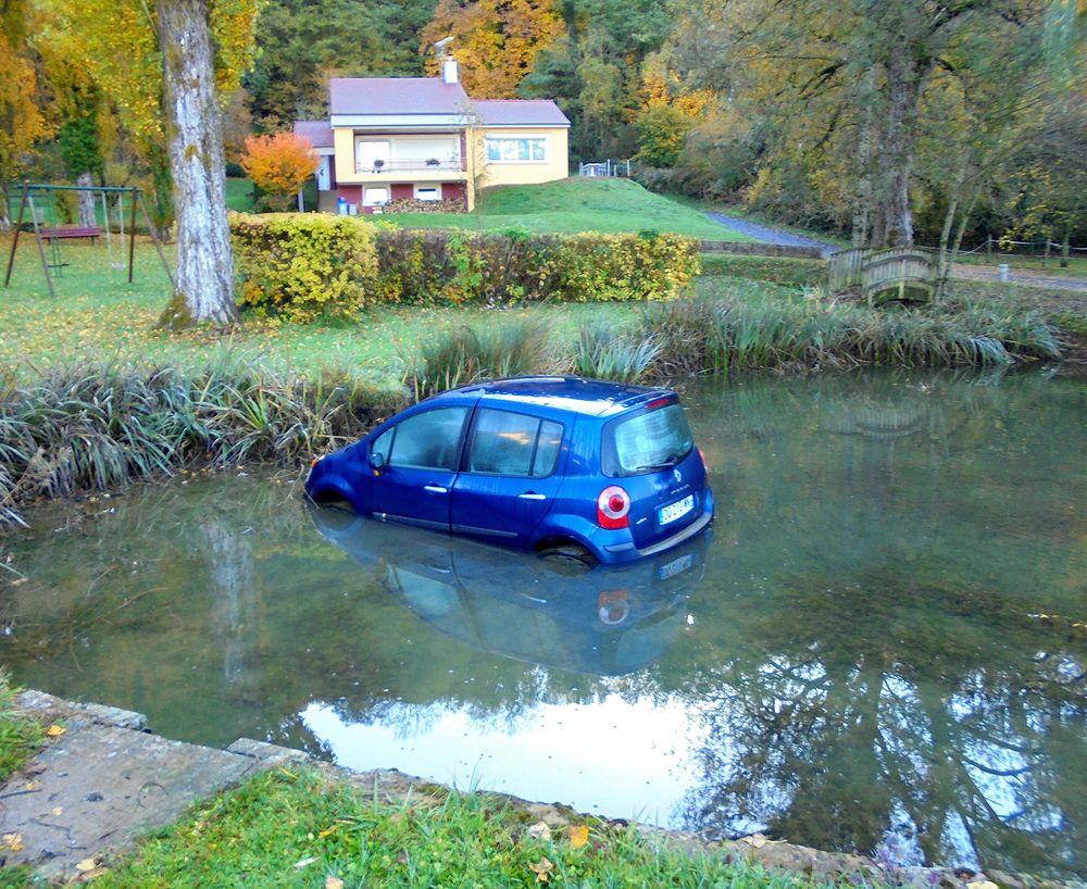 VOITURE AMPHIBIE