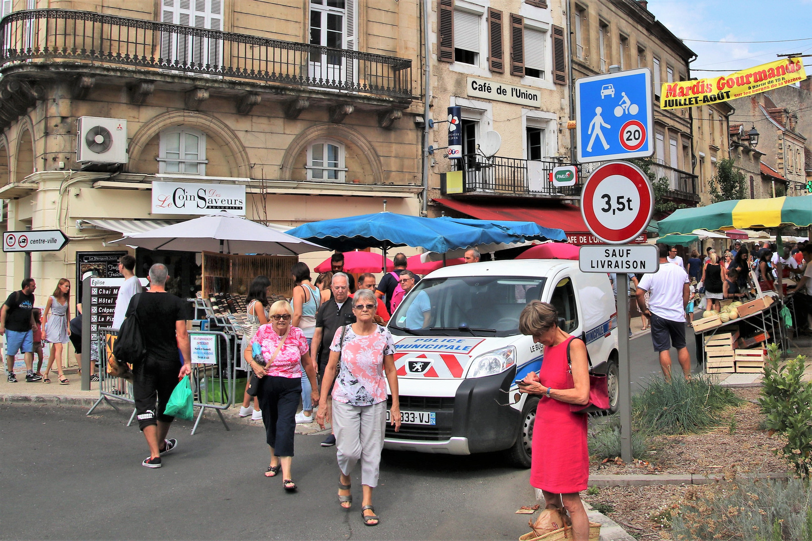 Voiture de Bruno, chef de police