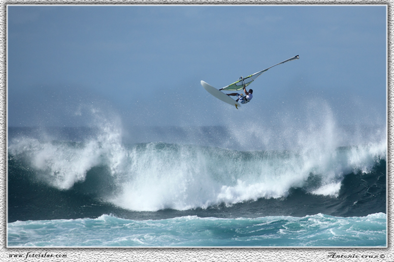 Volando sobre las olas