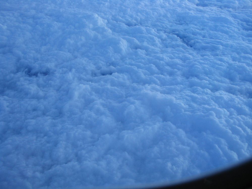 volando sulle nuvole islandesi di Sara Cusenza 
