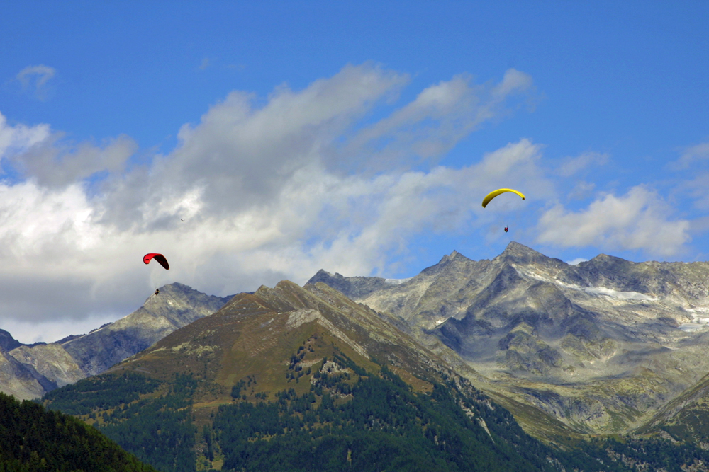 Volando tra le vette