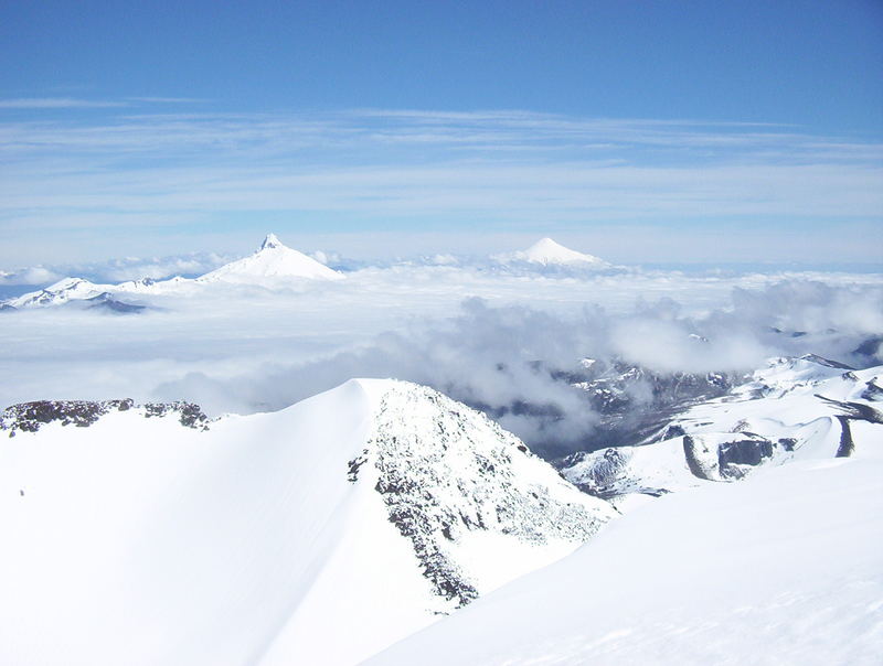 Volcanes Puntiagudo y Osorno