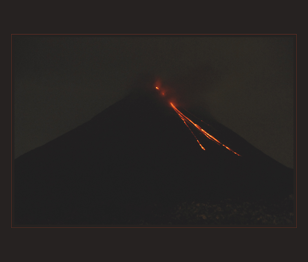 Volcano Arenal, aktiv