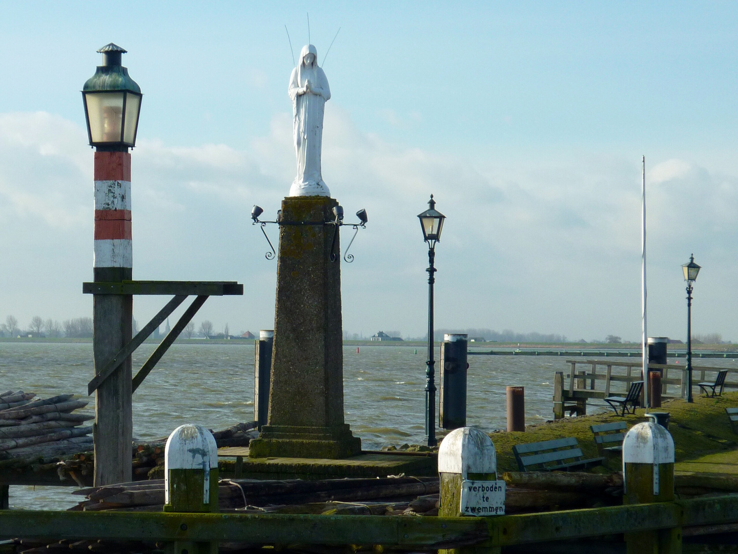 Volendam 2