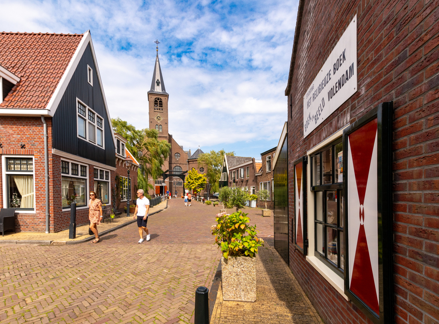 Volendam - Meerzijde - Sint-Vincentiuskerk